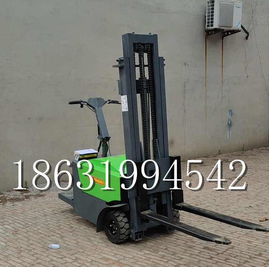 江油市优程全电动叉车插腿式堆高车液压装卸车1.5吨升高小型站驾式铲车